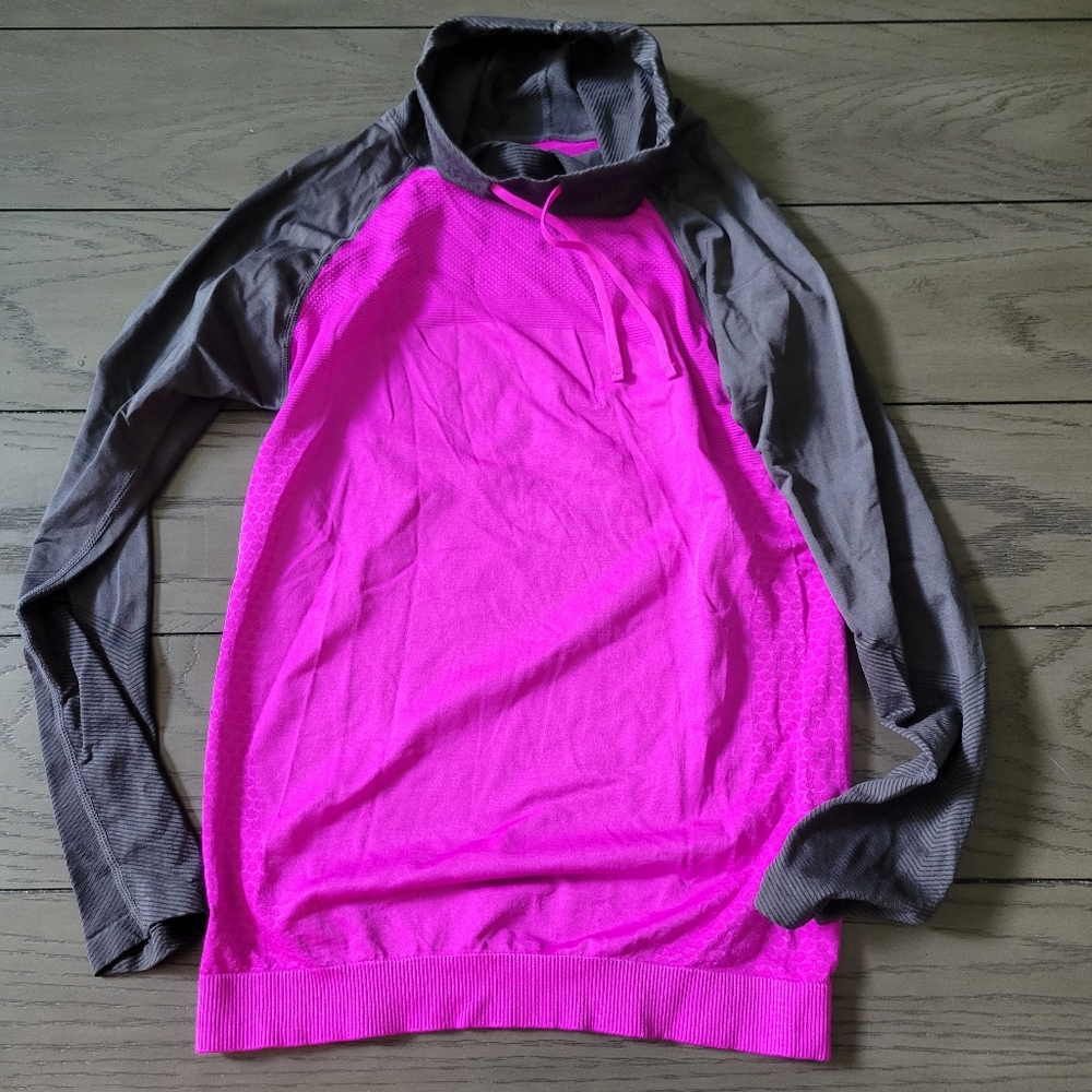 Champion pullover women's xs shirt top